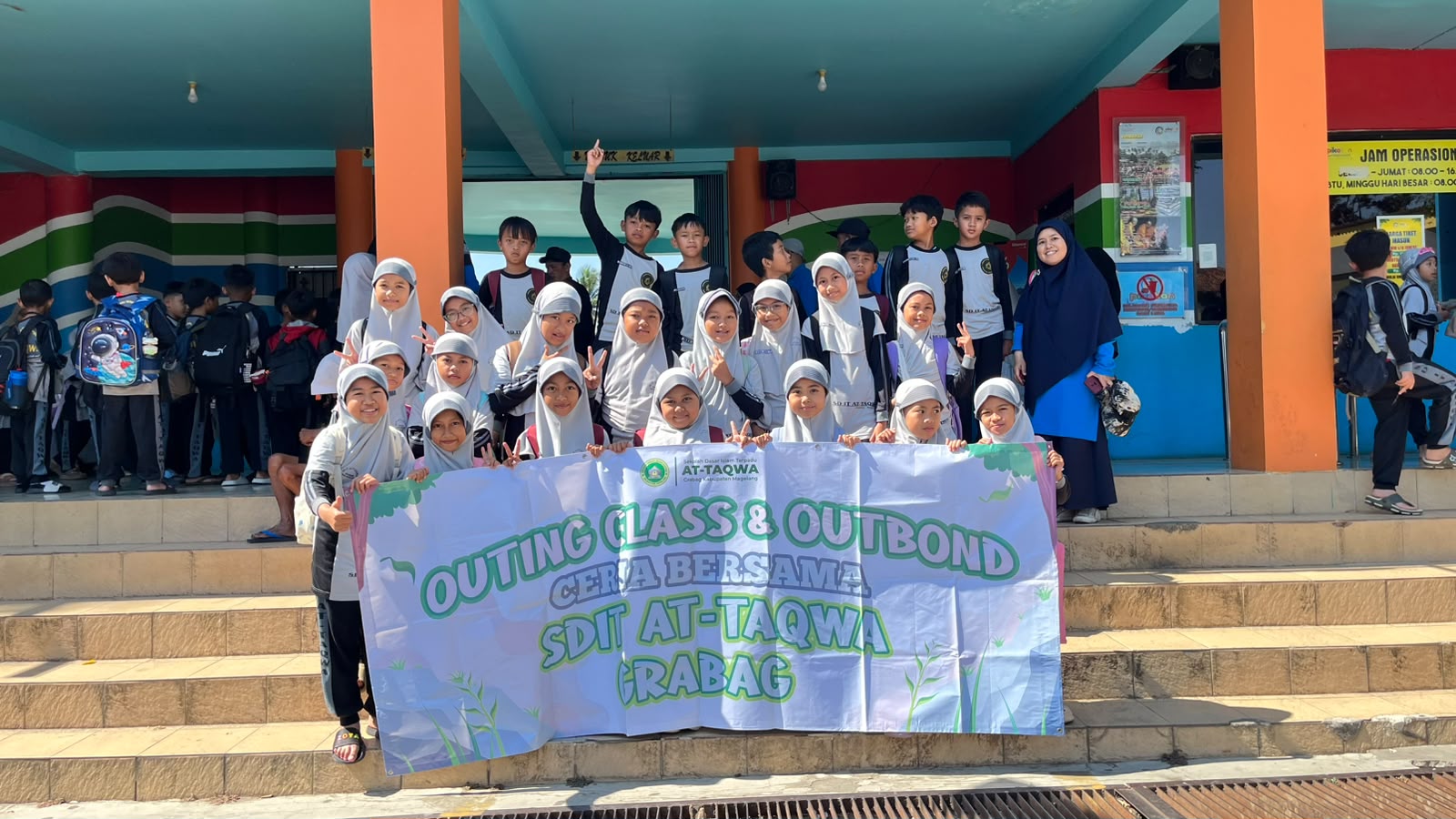 Outing Class di Waterpark Pikatan Temanggung