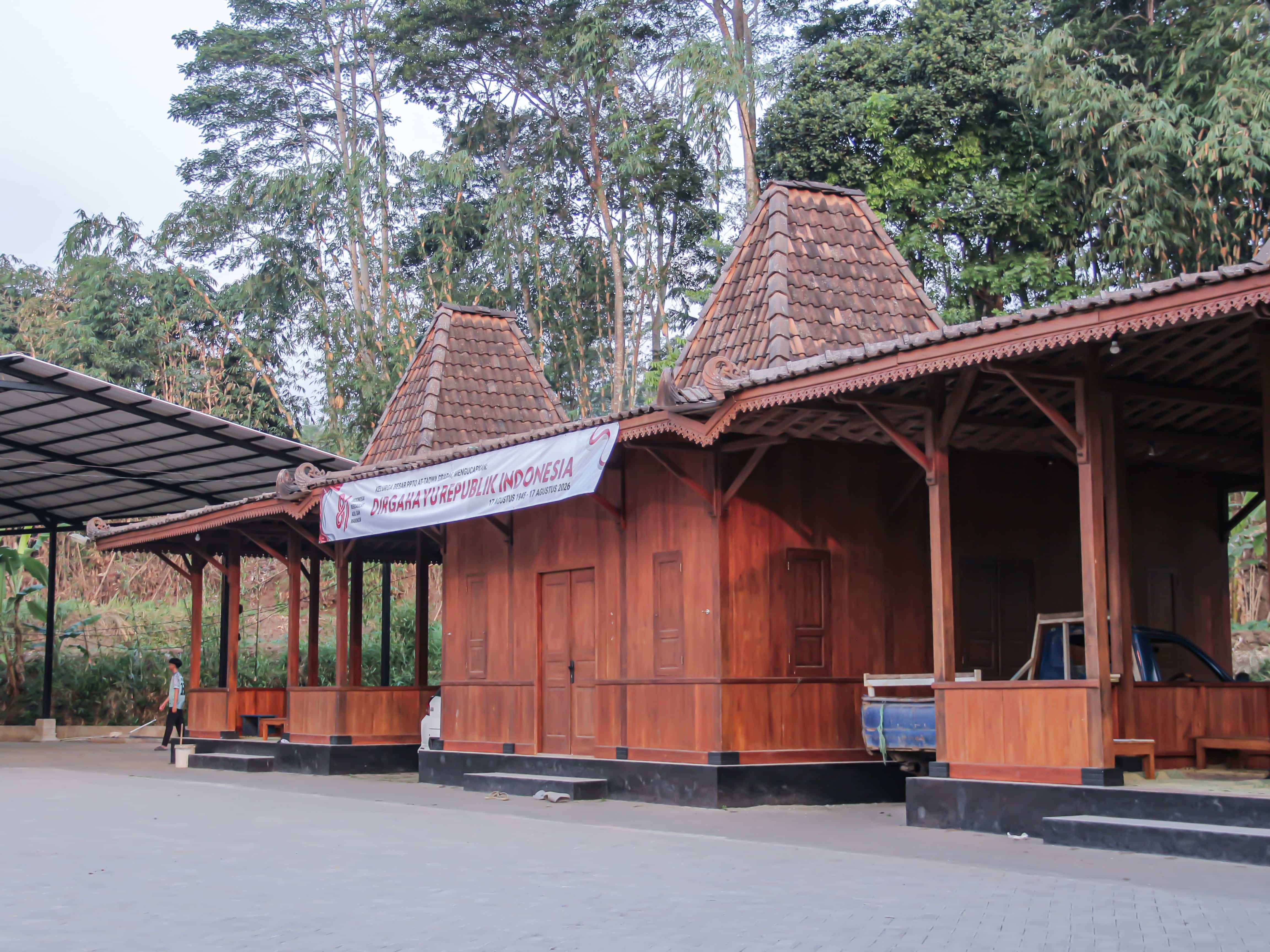 Pendopo Putra